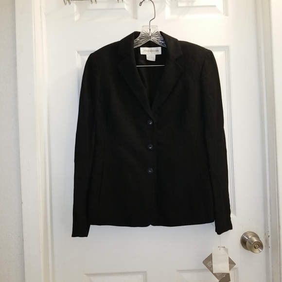 Jones New York Jackets & Blazers - Jones New York 3-button blazer NWT
